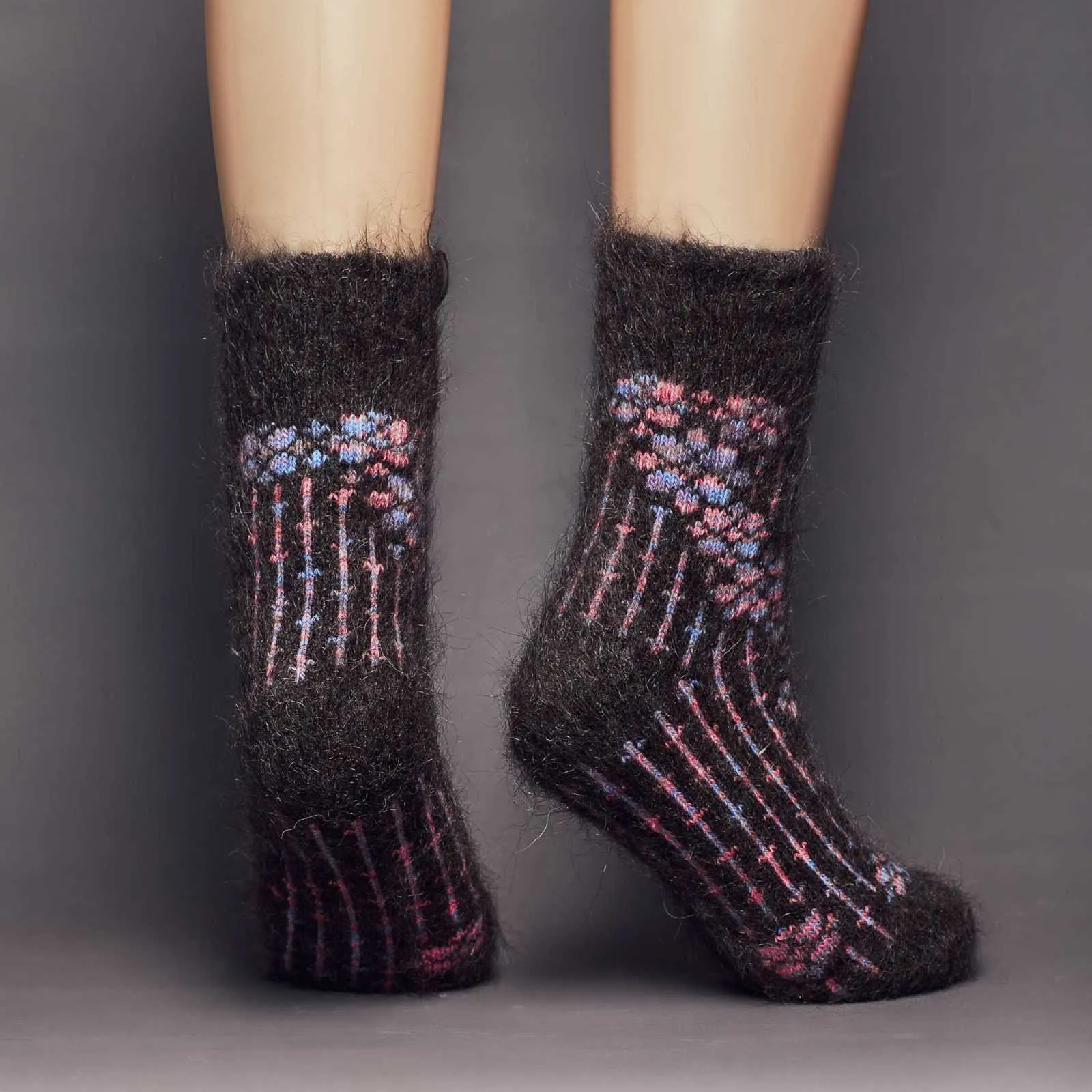 Women's Floral Fantasy Goat Wool Thick Crew Socks